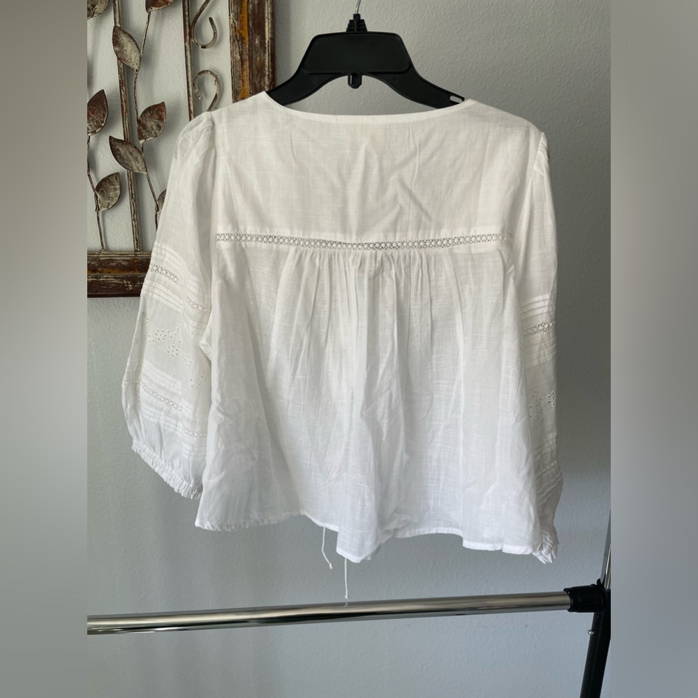 Top - Picture 2 of 3